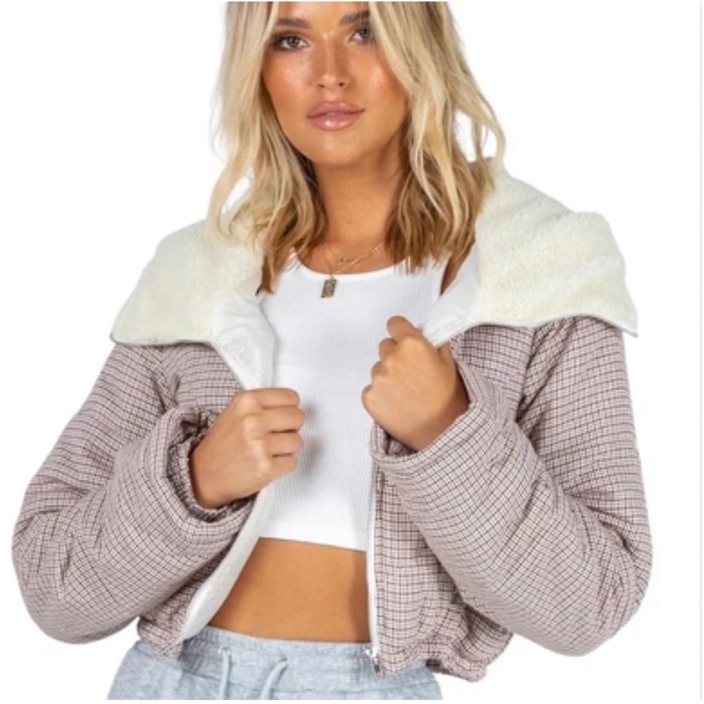 Princess Polly Houndstooth Puffer Jacket